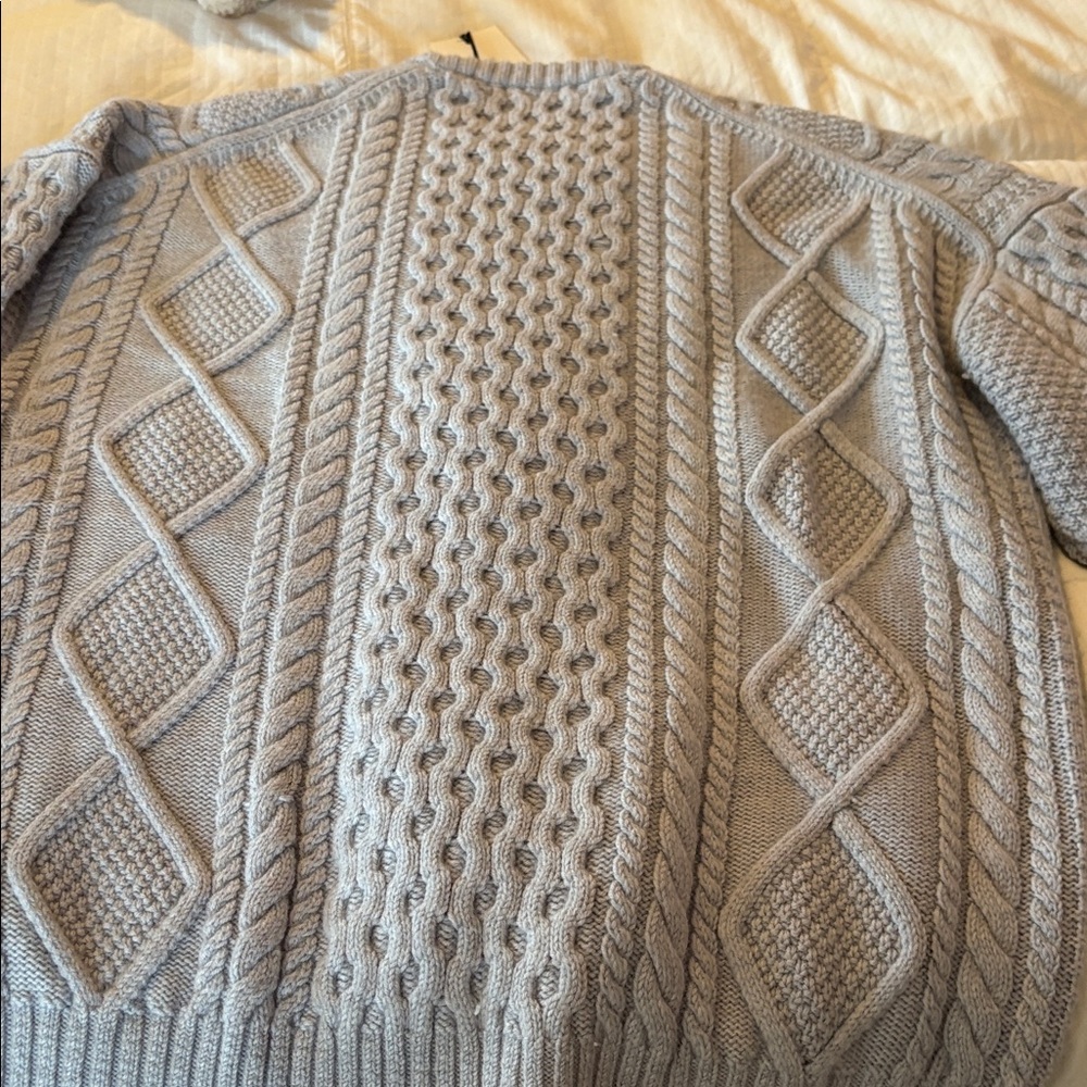 Aritzia Heritage Knit Merino Wool Crew Sweater New - Picture 9 of 9